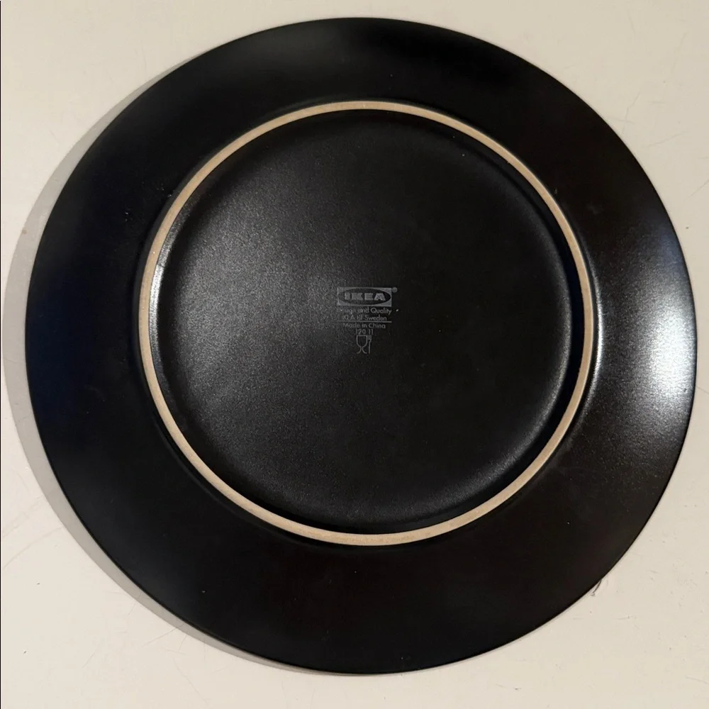 IKEA 3 matte black dinner plates
